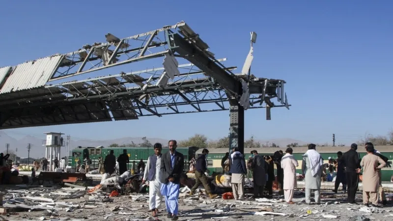 Pakistan’da intihar saldırısında en az 26 can kaybı