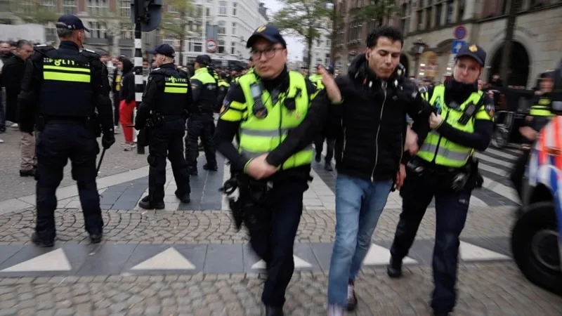 Paris’te yoğun güvenlik önlemleri alınıyor