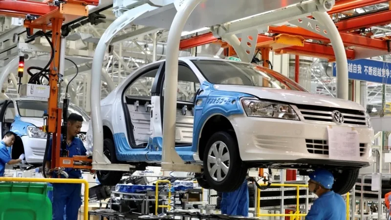 Volkswagen uzun süren baskının ardından Şincan Uygur Özerk Bölgesi’ndeki fabrikalarını satıyor