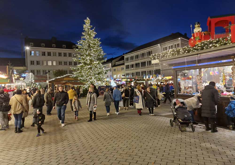 Heilbronn ‘da Noel Pazarı Kapılarını Halk’a Açtı