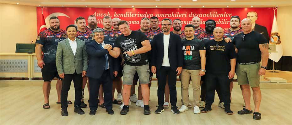 Dünyanın en güçlü adamları Alanya´yı keşfetti