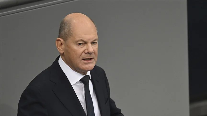 SPD`de başbakan adayının kim olacağı tartışmaları sürüyor