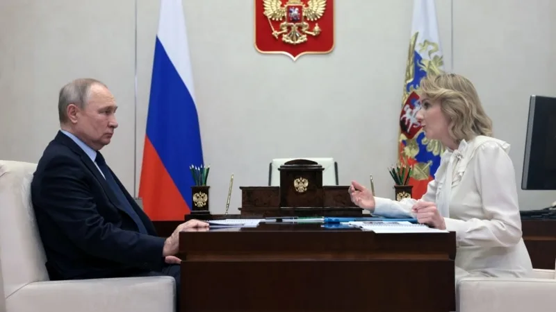 “Ukraynalı çocuklar Putin kontrolündeki uçaklarla Ukrayna’dan Rusya’ya götürüldü ve Rus ailelere verildi”