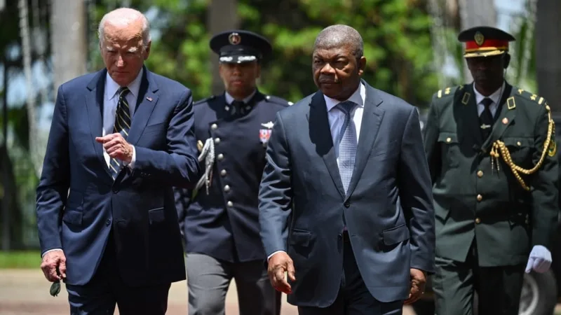 Biden Angola’da ABD tarafından finanse edilen demiryolu merkezini ziyaret edecek