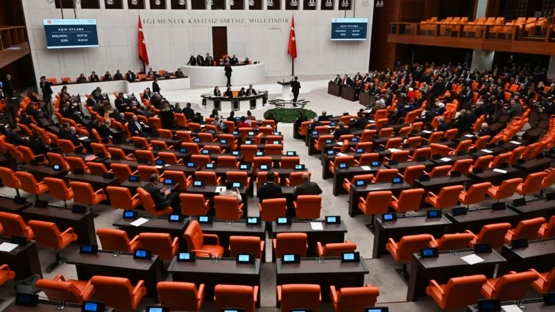 Kadınlar siyasette neden hala erkeklerin gerisinde?