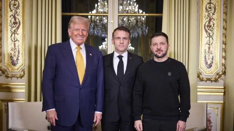 Trump, Zelenski ve Macron buluştu