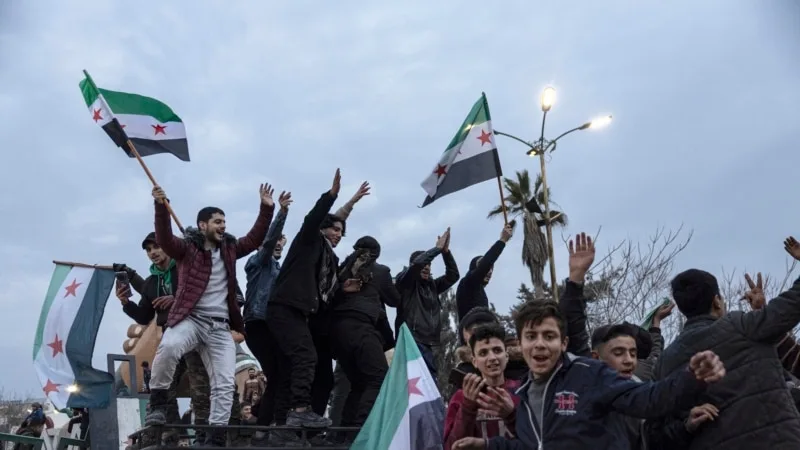 Suriye’nin kuzeyindeki Menbiç’te çatışmalar yoğunlaşıyor
