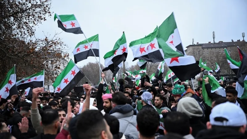 Almanya ve Avusturya Suriyelilerin sığınma başvurularını durdurdu