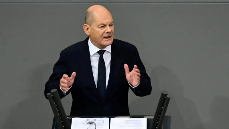 Almanya Başbakanı Scholz güvenoyu talep etti
