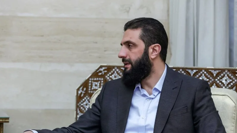 Şam’da HTŞ lideriyle görüşen ABD heyeti el-Şara’nın başına konulan ödülün kaldırıldığını açıkladı 