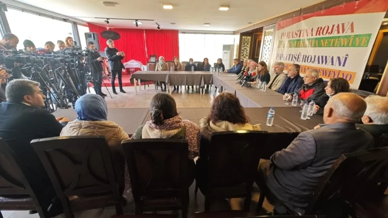Diyarbakır’da Kürt parti ve STK’larından Suriye Kürtleri için statü çağrısı