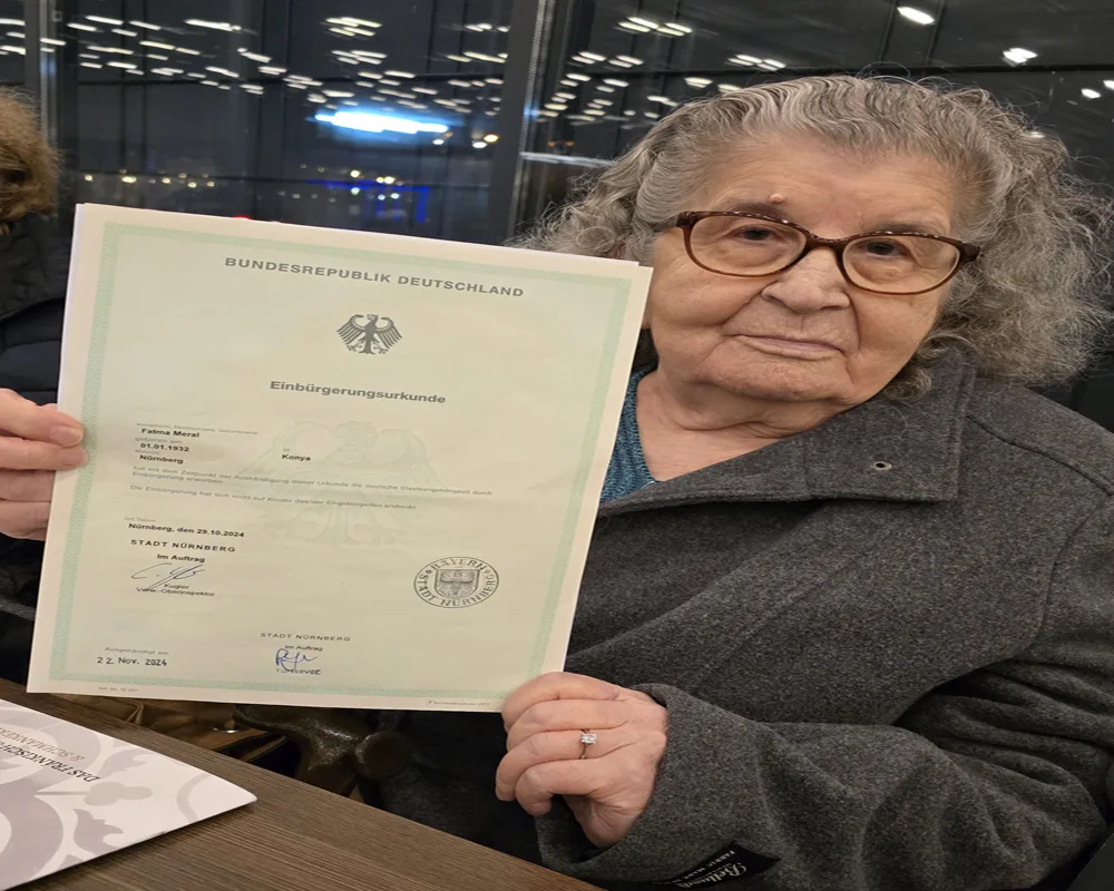93’lük Fatma Meral ilk kez oy kullanacak: ‘Oyum SPD’ye!