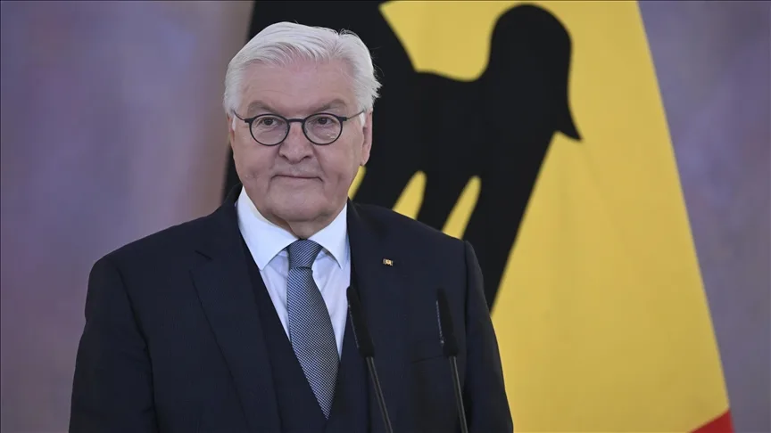 Steinmeier Federal Meclisi feshederek erken seçime gidileceğini açıkladı