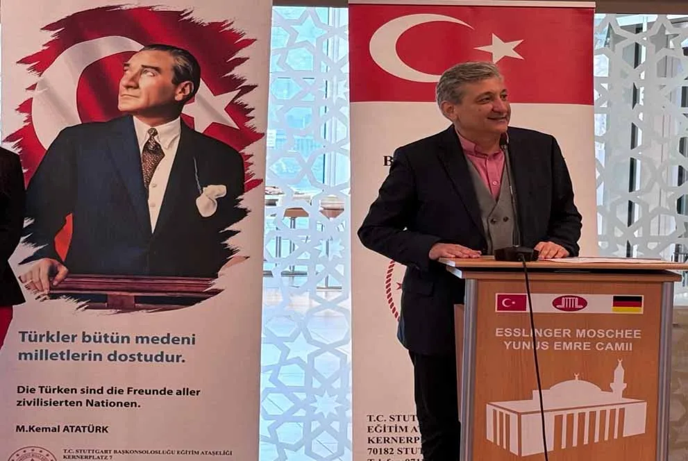 Öğretmenler Günü Stuttgart’ta Coşkuyla Kutlandı