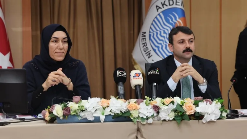 Mersin Akdeniz Belediyesi’ne kayyum atandı