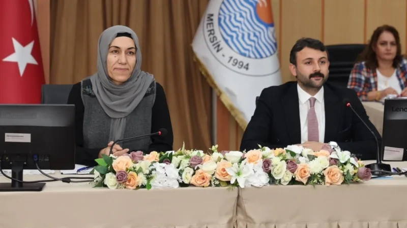 Mersin Akdeniz Belediyesi Eş Başkanları tutuklandı, yerlerine kayyum atandı