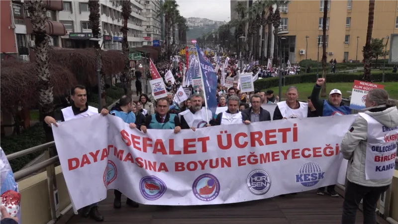 Kamu çalışanları maaş zam oranını protesto için iş bıraktı