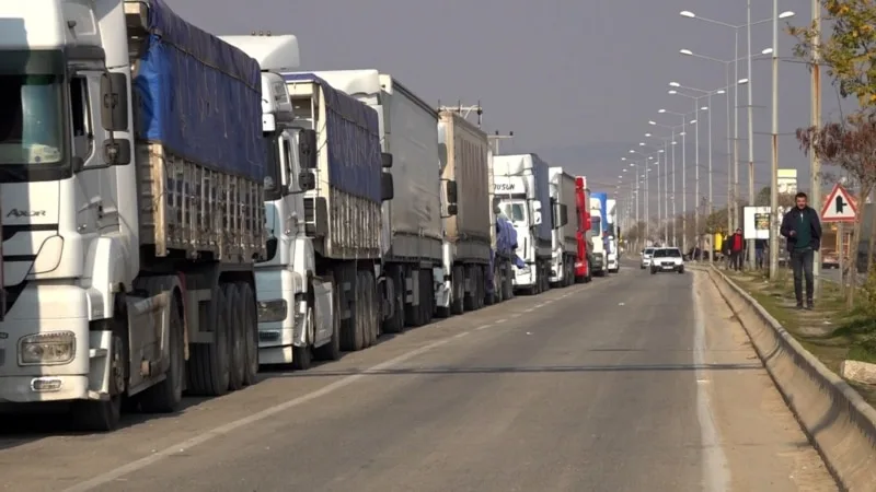 Suriye’nin gümrük vergisi artışı Türkiye ihracatını durma noktasına getirdi
