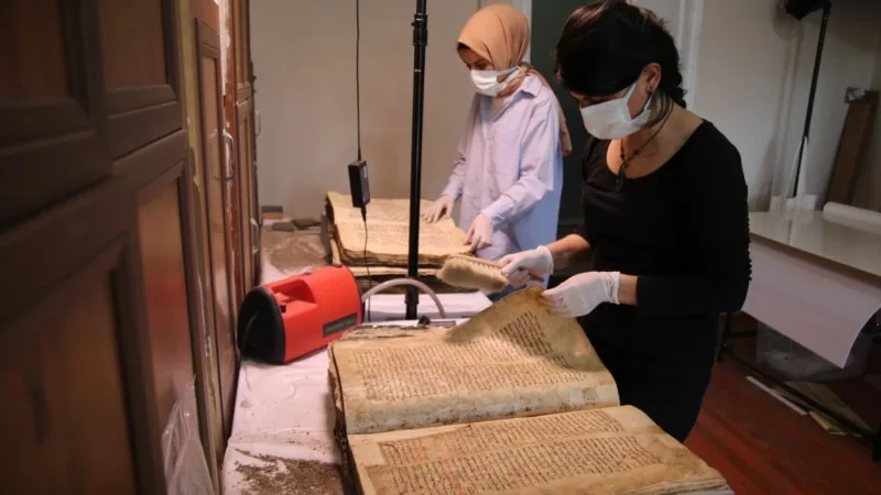 Yüzlerce yıllık Süryani ve Keldani el yazmaları yok olmaktan kurtuldu