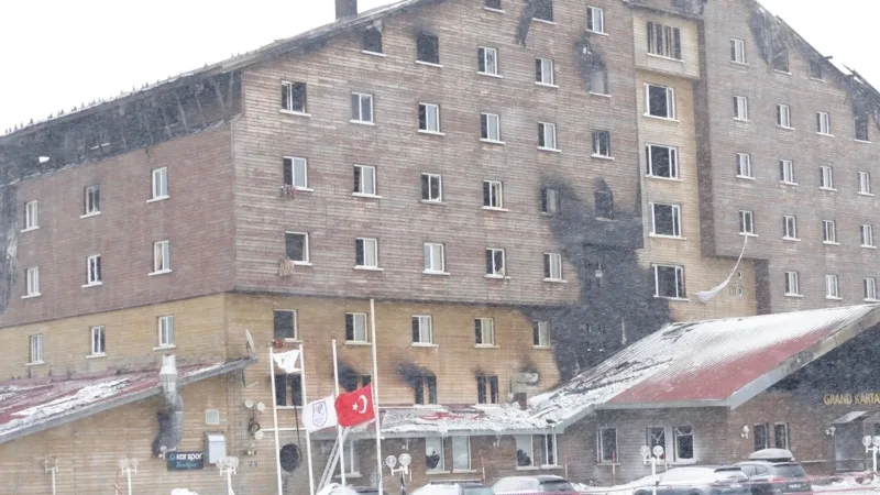 9 kişi tutuklandı, 11 kişi gözaltına alındı