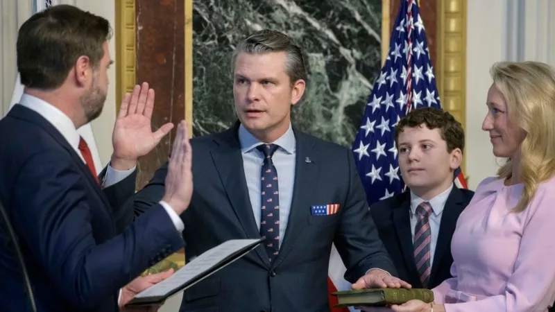 Hegseth Senato’dan onay alarak Savunma Bakanı oldu