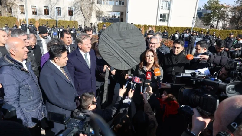 TBMM’deki üç siyasi parti grubundan iktidara “OHAL uygulamasına son verilmesi” çağrısı