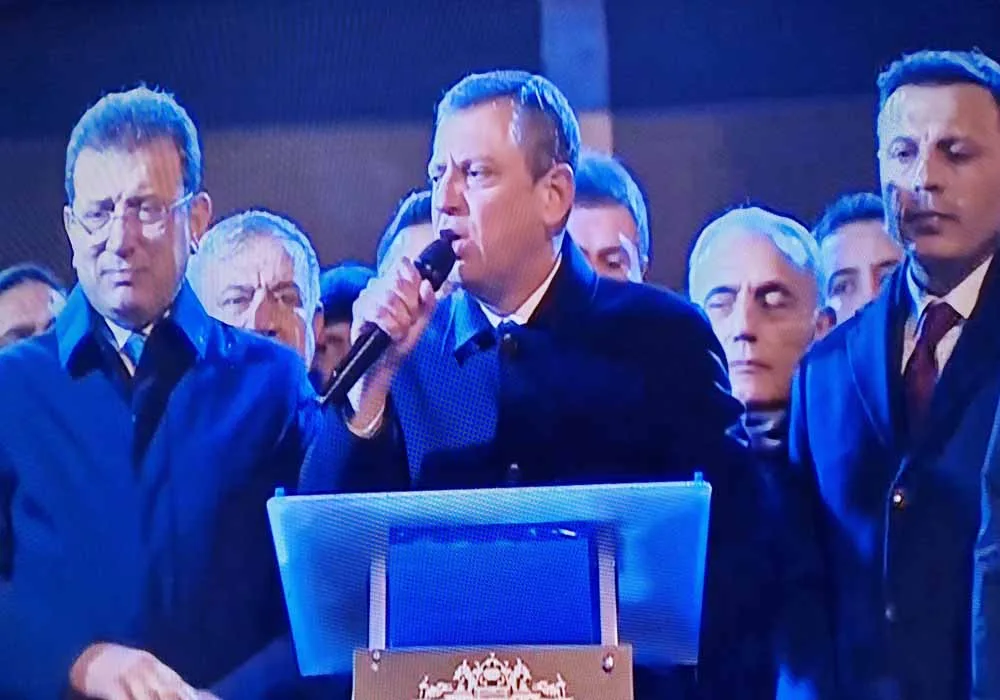 Özel ve İmamoğlu’ndan Sert Tepki: “Beşiktaş’ın İradesine Müdahale Kabul Edilemez”