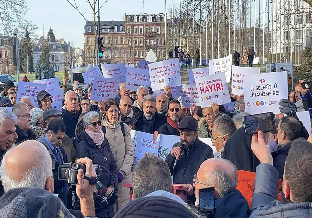 Strazburg’da Cihatçı Çetelere Karşı Yoğun Katılımlı Protesto