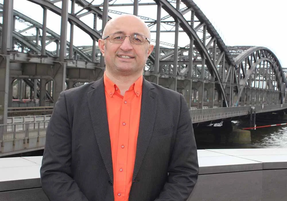Mehmet Yıldız’dan SPD-Yeşiller Hükümetine Sert Eleştiriler