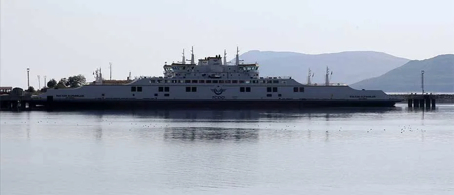 Türkiye’nin en büyük feribotları Van Gölü’nde ticareti canlandırdı