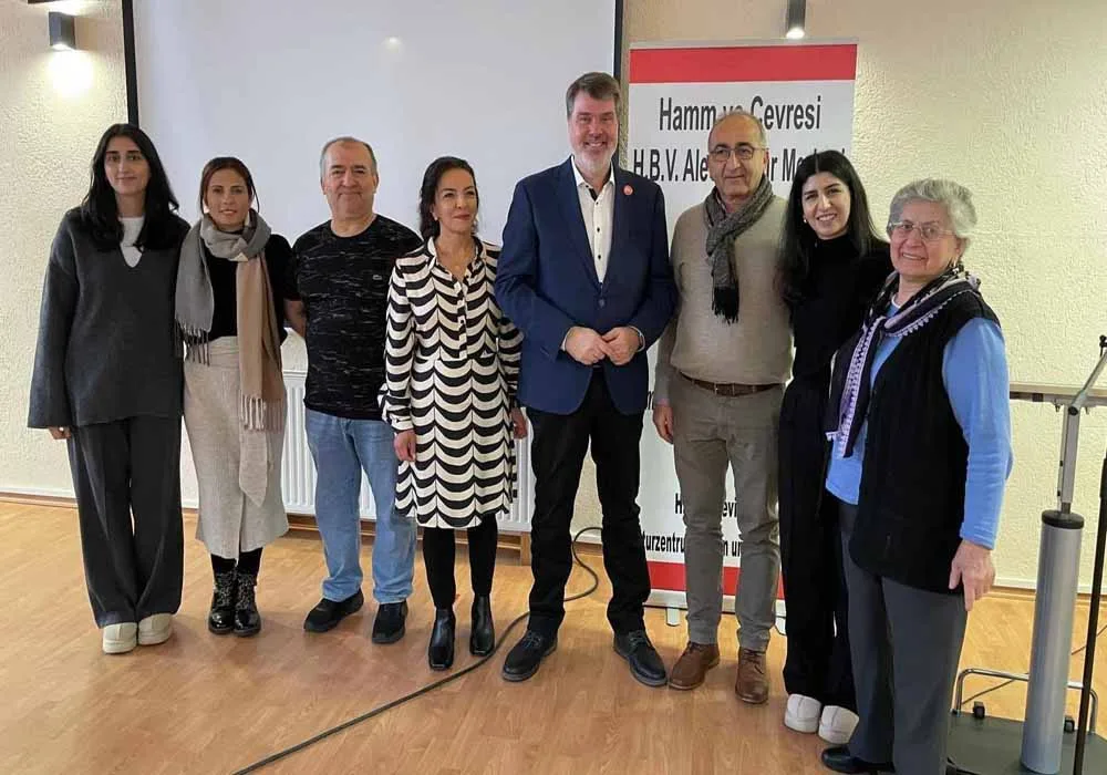 Hamm AKM’de Kahvaltılı Toplantı: Toplum ve Siyaset Bir Arada