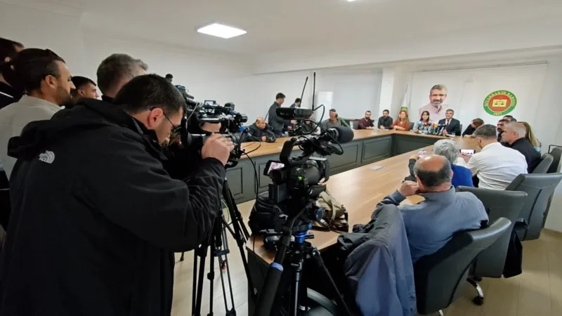 ‘Çözüm süreci’ne destek için Ankara’ya giden Diyarbakır’daki STK’lar hem umutlu hem temkinli