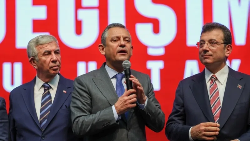 CHP’nin cumhurbaşkanı adayını erken belirlemesinin avantajları ve dezavantajları neler?