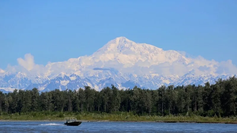 Alaska’da 10 kişi taşıyan yolcu uçağı kayboldu