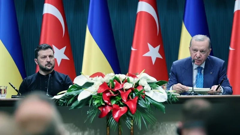 “Suudi Arabistan’a gitmeyi erteledim, arkamızdan bir şeylere karar verilmesi doğru değil”