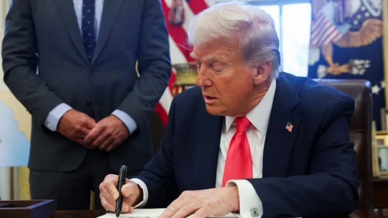 Trump ABD vatandaşlığı için 5 milyon dolar karşılığında verilecek “altın kart” planını açıkladı