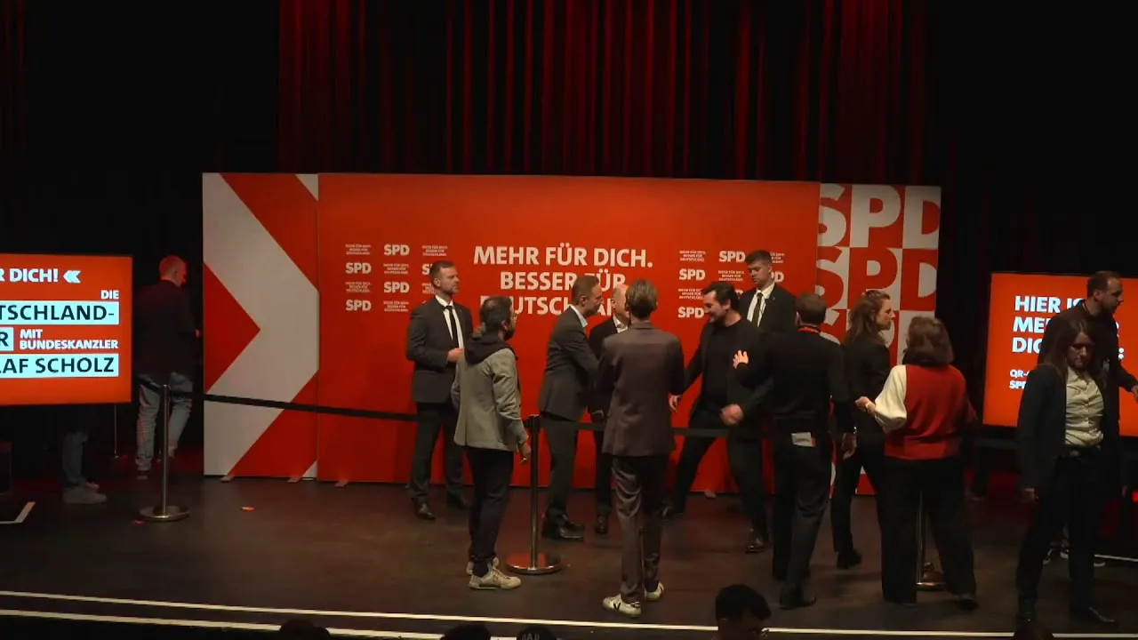 Olaf Scholz & Macit Karaahmetoğlu Açık Mikrofon – Soru & Cevap