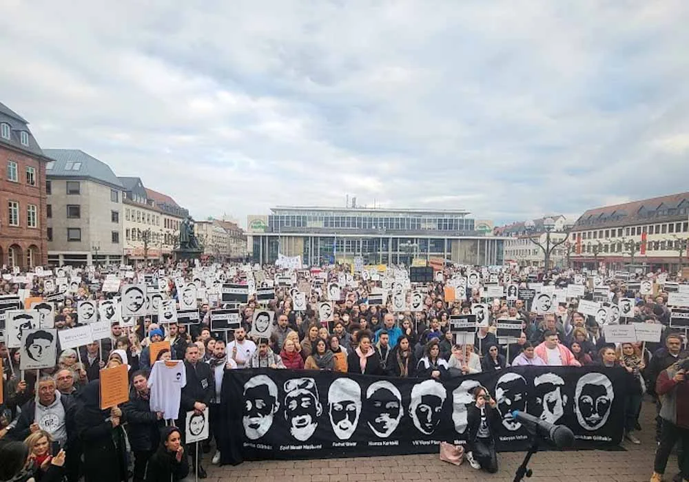 Hanau kurbanları ülkenin dört bir yanında anılacak