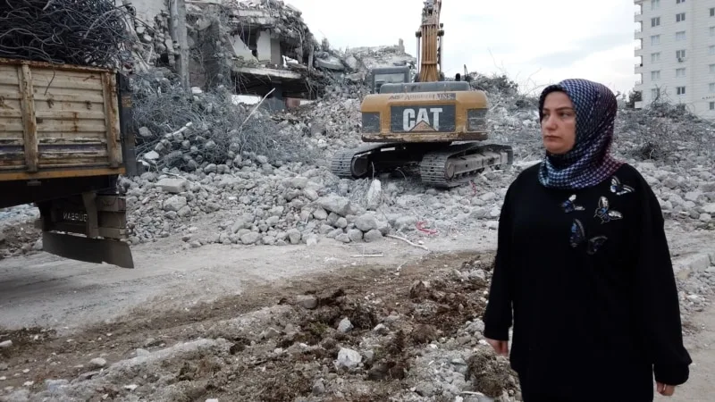 “Ailemden 135 kişi öldü, umutlarımı yeniden inşa etmeye çalışıyorum”