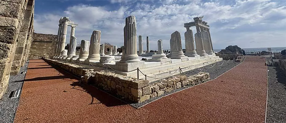 ‘Athena’ ziyaretçilerini ağırlıyor
