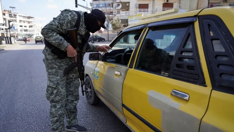 “Suriye’de Lazkiye ve Tartus’taki katliamın ardından binlerce sivil kaçıyor”