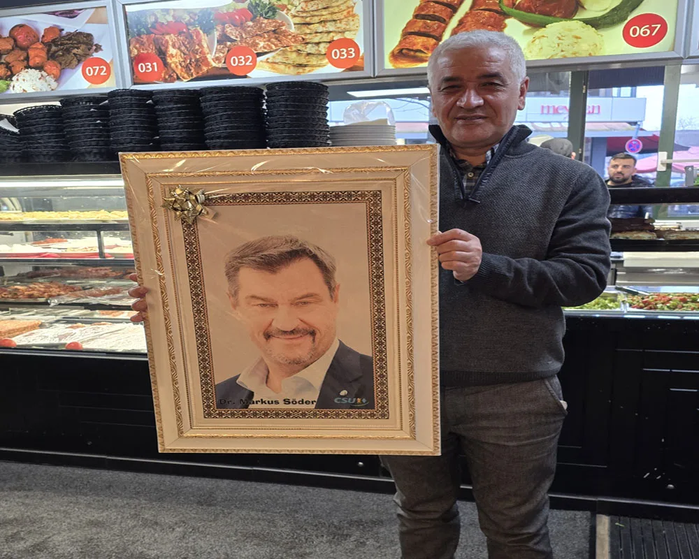 Can’dan Söder’e çok özel hediye!