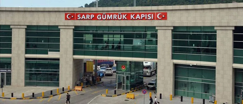 Sarp Sınır Kapısı’ndan 143 bin 846 yolcu geçti