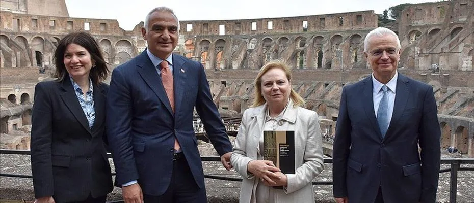 Bakan Ersoy, İtalya’daki Göbeklitepe sergisinin kapanış törenine katıldı
