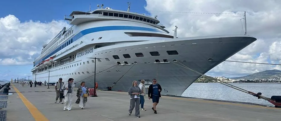 Bodrum’a sezonun ilk kruvaziyeri geldi