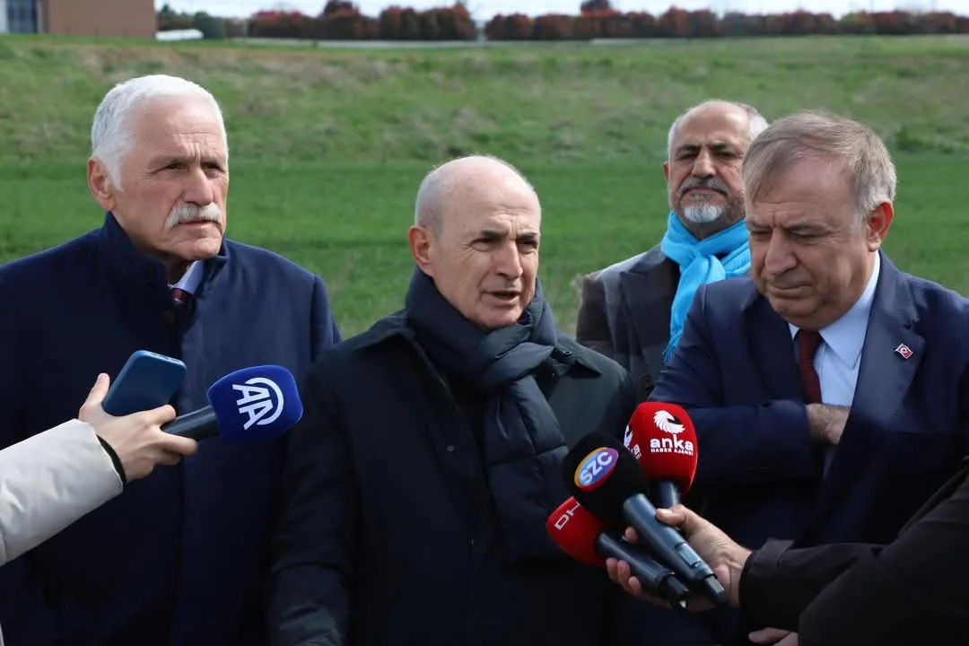 “Susmuyoruz, korkmuyoruz, itaat etmiyoruz!”