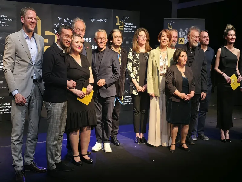 Türk tiyatro festivali kültürlerarası köprü kuruyor