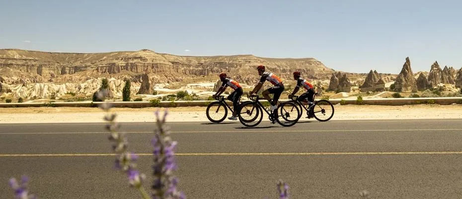 German Cycling, Türkiye’nin Ege Kıyılarını Yükselen Bisiklet Rotası Olarak Ziyaret Etti