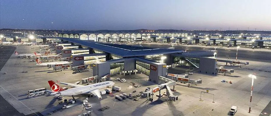 İstanbul Havalimanı’nda üçlü pist uygulamasıyla bir saatte 81 uçak havalandı