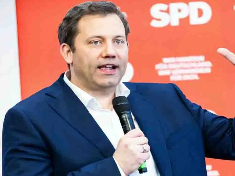 Almanya’da, Federal Anayasa Mahkemesi üyeliği seçimi krizi